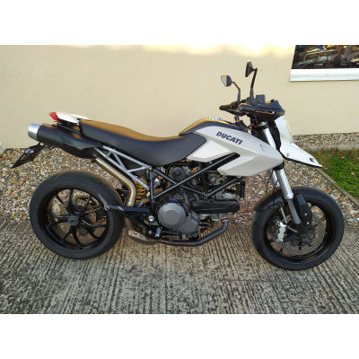Hypermotard 796